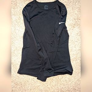 Nike dri-fit long sleeve women shirt . Size large Black